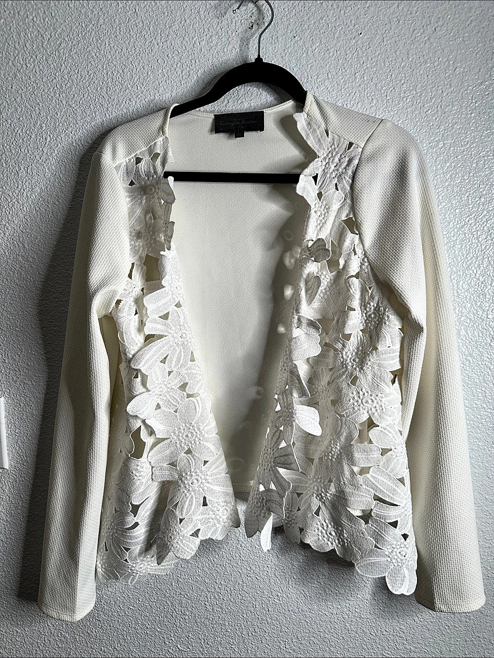 Anthropology Sunday in Brooklyn White Floral Lace Front Cardigan L